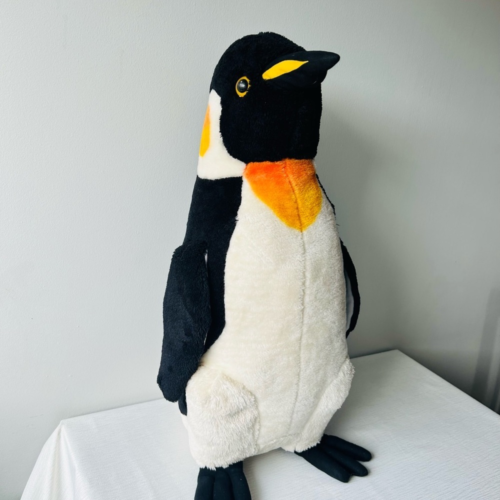 Melissa and Doug Huge Life-like 24” penguin 🐧 - Picture 4 of 4